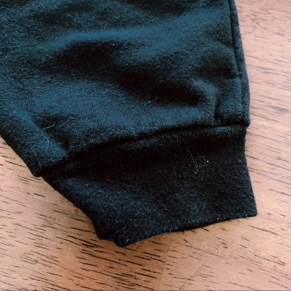 Calvin Klein • Sweatpants - Picture 3 of 4